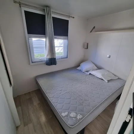Mobile-home Climatise * Chateauneuf-de-Galaure